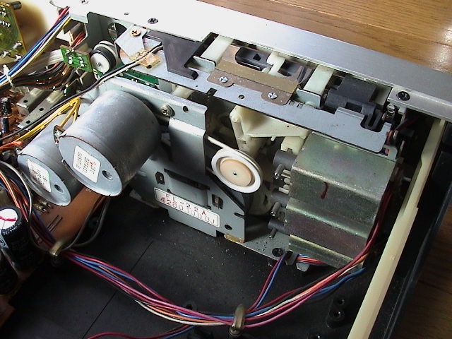 ローディのカセットデッキコレクション D-E70
